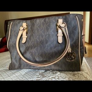 Michael Kors monogram purse